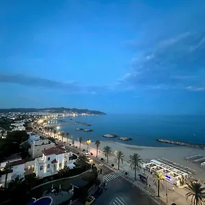 Apartamento Entire , 2 Bedrooms Newly Remodeled Center Barcelona