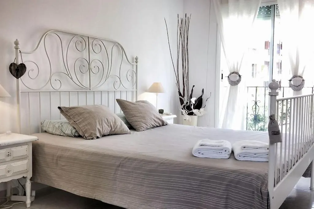 Preciosa Casa En El Centro Con Azotea Y Patio Apartment Sitges